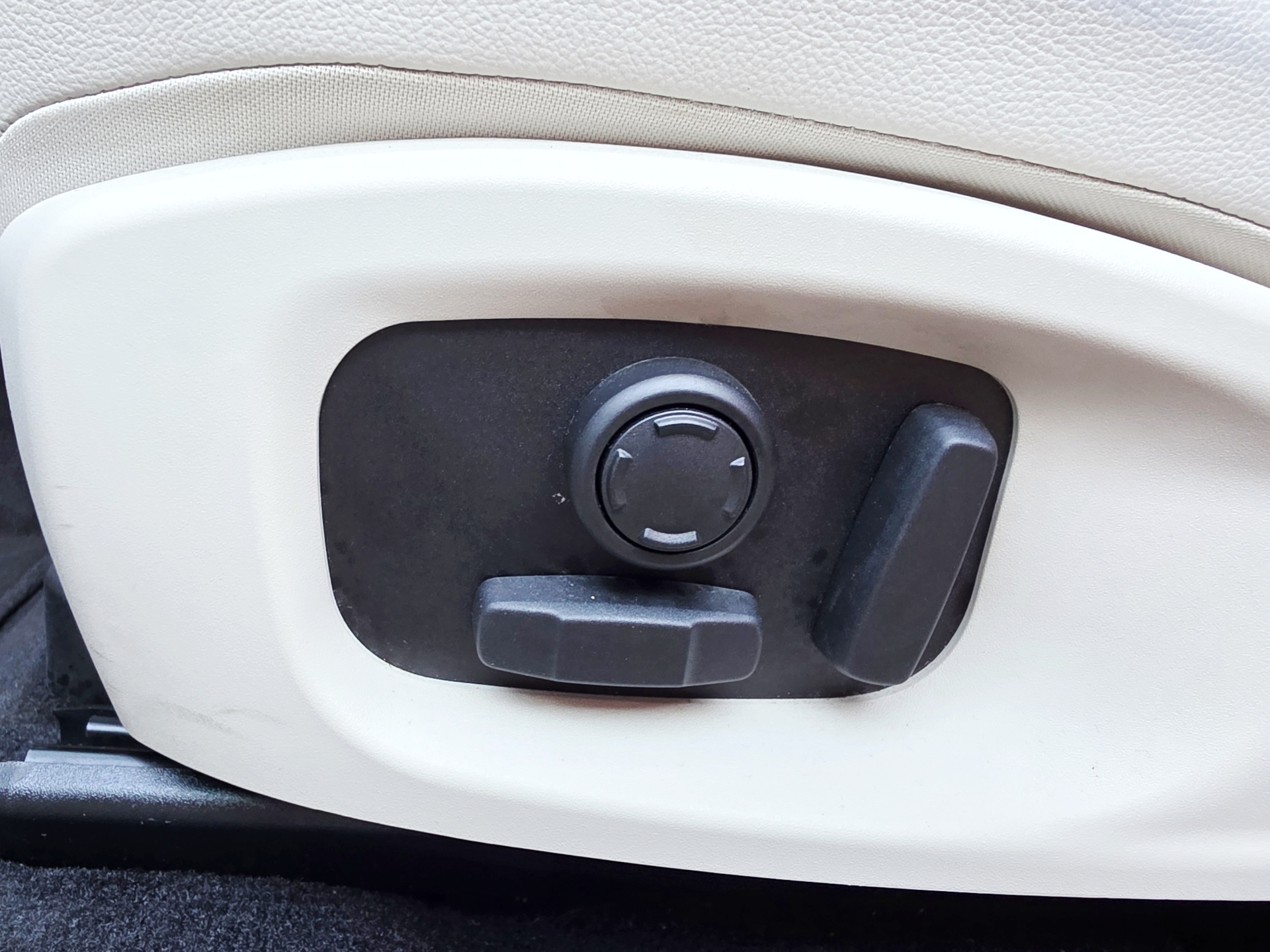 61689_zmensena
